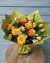 Букет цветов из:  Альстромерии и Розы в Малые Вязёмы