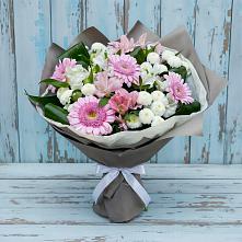Букет цветов из:  Герберы, Альстромерии и Хризантемы в Малые Вязёмы