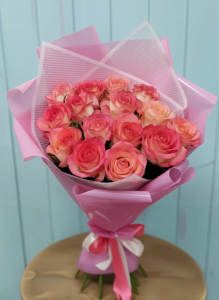 Букет 15 Розовых роз Равель в Малые Вязёмы