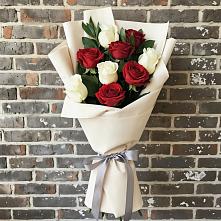 Букет цветов из:  Розы в Малые Вязёмы
