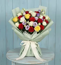 Букет цветов из:  Розы в Малые Вязёмы