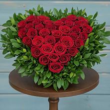 Цветочная композиция из Розы в виде сердца #REPLACE_PRED# Малые Вязёмы