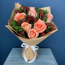Букет цветов из:  Розы и Альстромерии в Малые Вязёмы