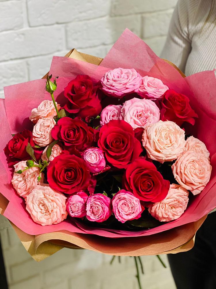 Букет цветов из: Розы в Малые Вязёмы