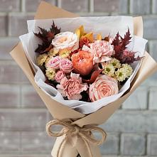 Букет цветов из:  Гвоздики, Хризантемы и Розы в Малые Вязёмы