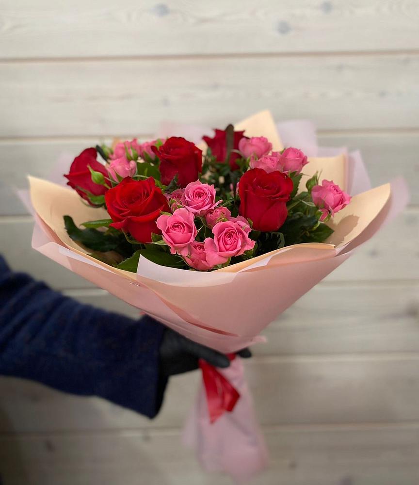 Букет цветов из: Розы в Малые Вязёмы