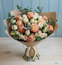 Букет цветов из:  Альстромерии и Розы в Малые Вязёмы