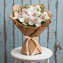 Букет цветов из:  Орхидеи и Розы в Малые Вязёмы